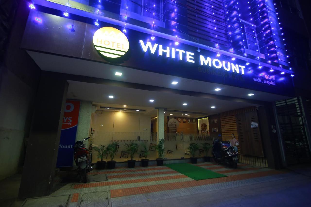 Hotel White Mount Ченай Екстериор снимка
